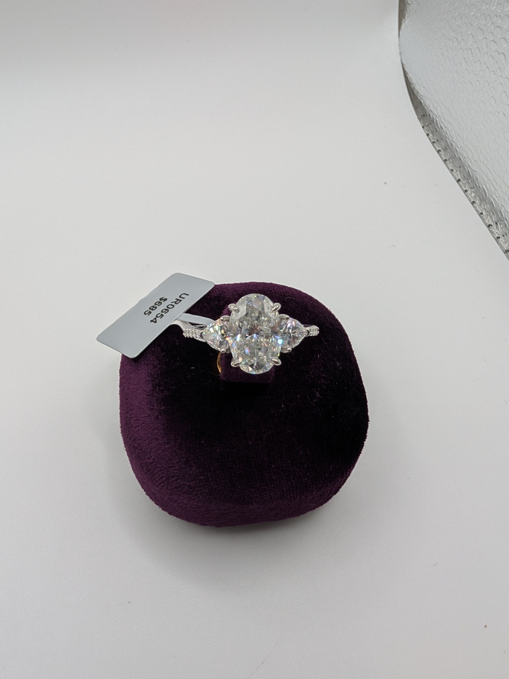​NWT 5.72 ctw Moissanite 3-Stone Oval Ring S925 Silver Sz 10